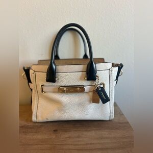 Coach swagger bag in black & white